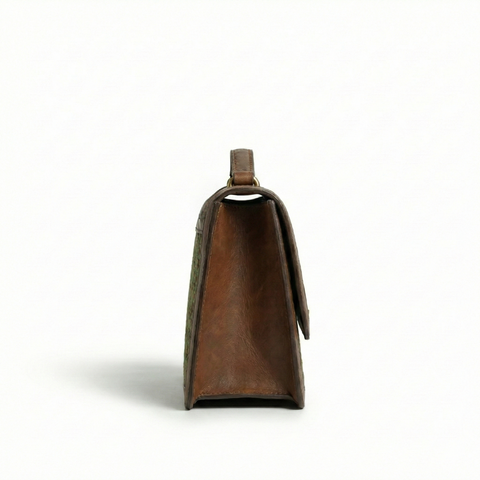 Bamboura ”The Bamboo Poet“ bamboo leather flap Backpack